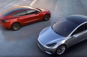 Tesla запатентует инновационный люк в крыше
